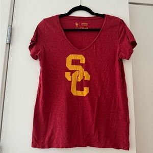 Red USC women’s v neck tee, Medium